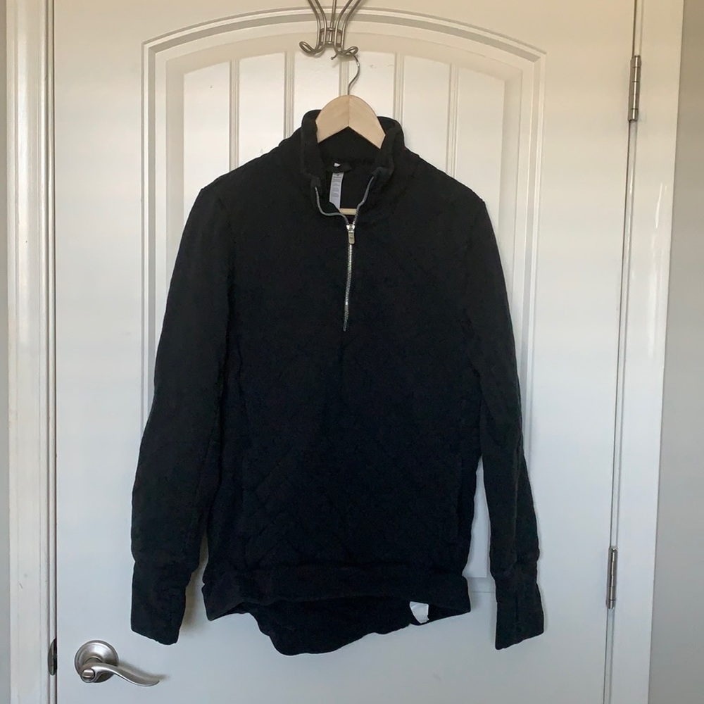 Lululemon black quilted half zip pullover